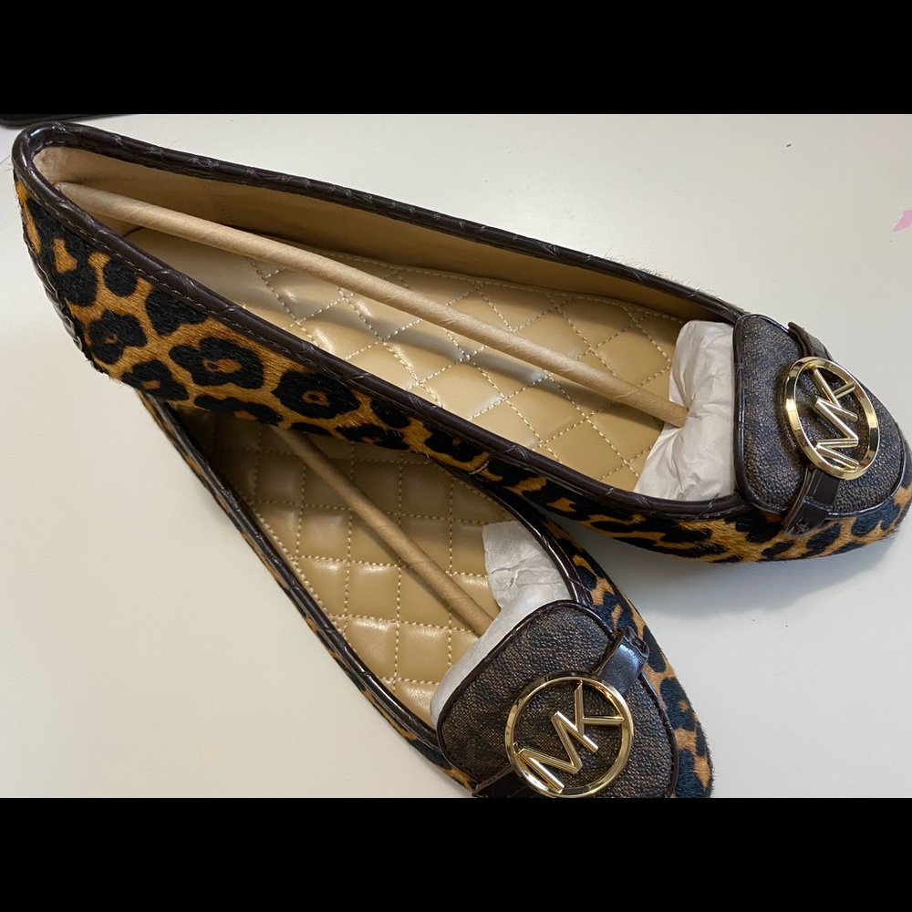 BNIB MK Lillie Cheetah Calf Hair Moc  size 11